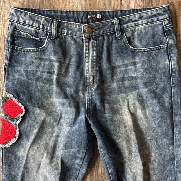 Boohoo Man Jeans Skinny Fit Rose Embroidered Denim Jeans Size 34 Cotton - Picture 4 of 13
